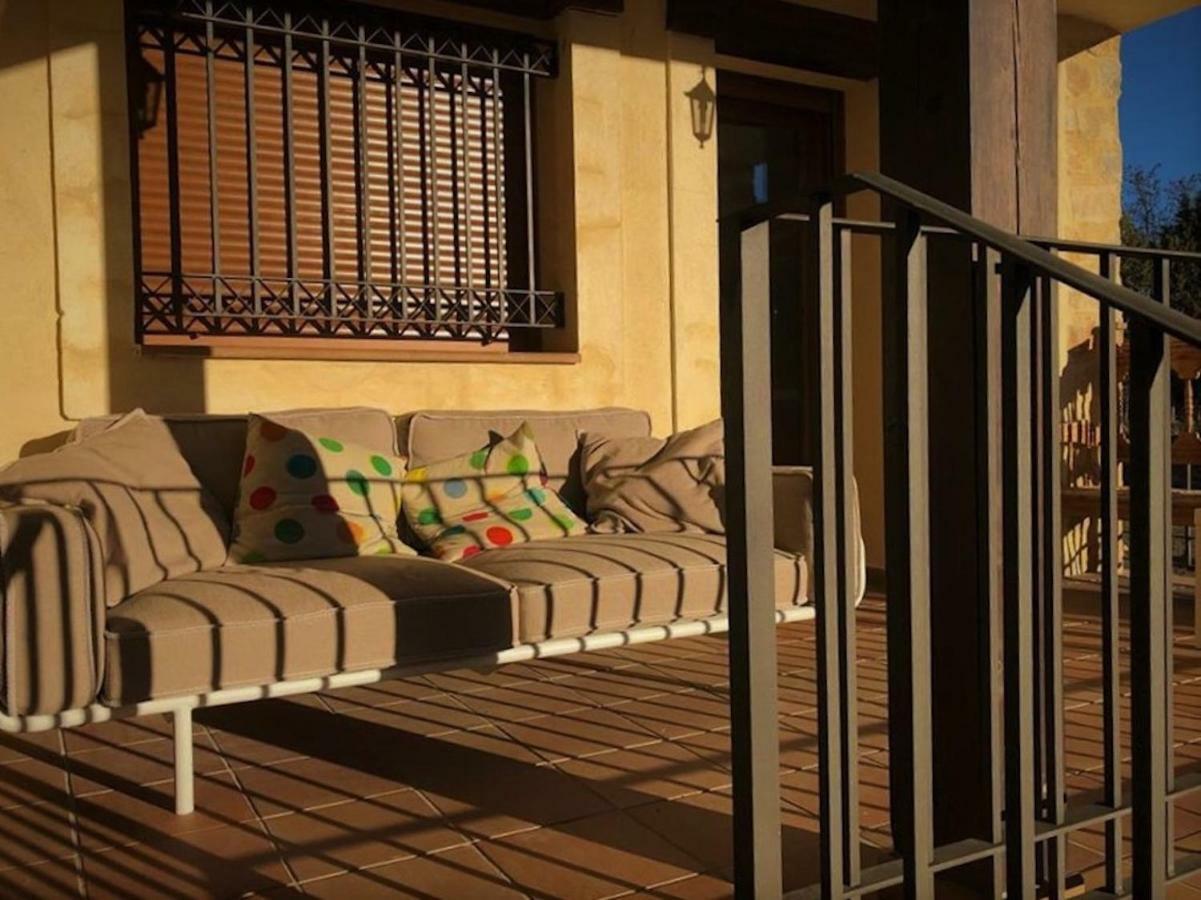 Casa Rural Laguna De Uña Exterior foto